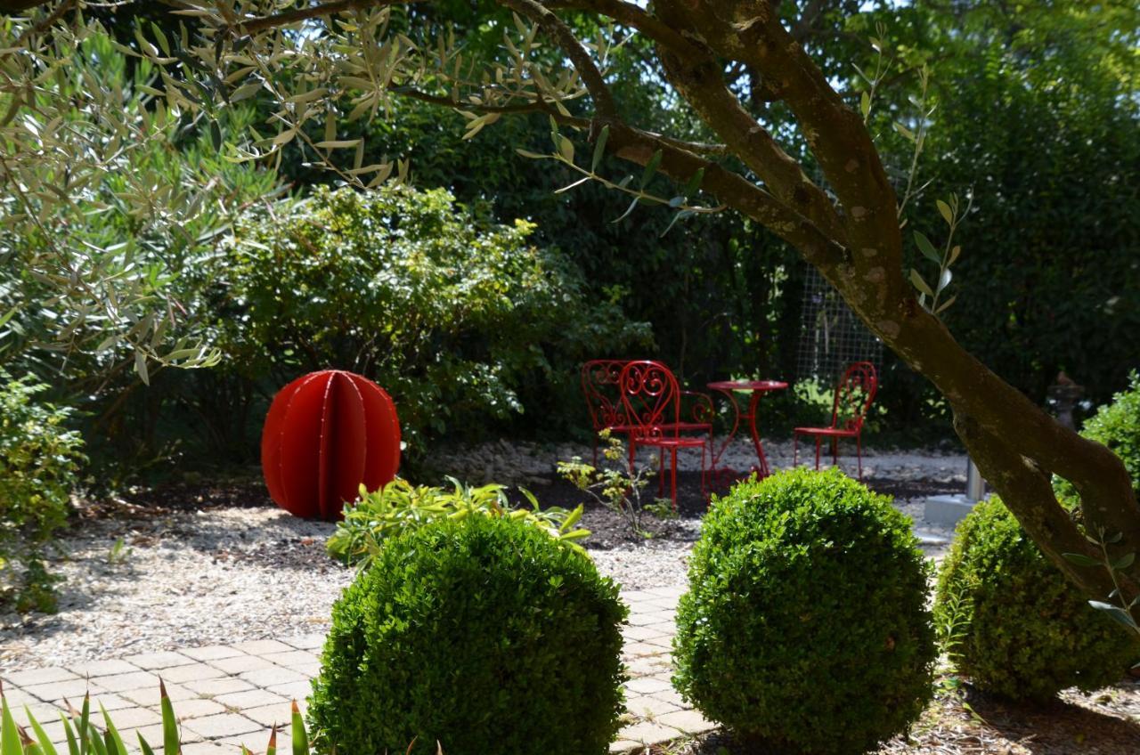 アレックス La Petite Aiguebonne Bed & Breakfast エクステリア 写真